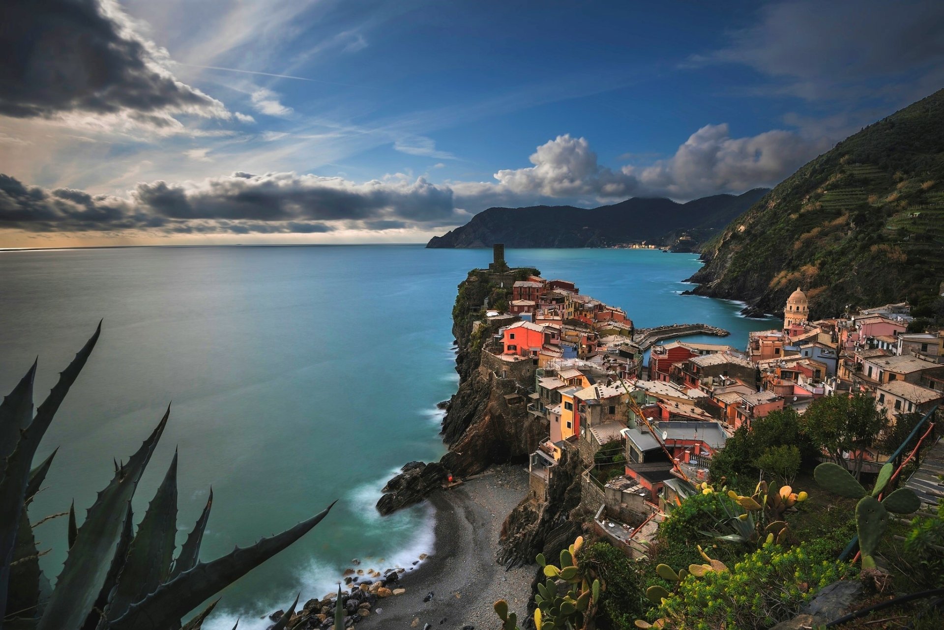 Download Horizon Italy Mountain Sea Ocean House Town Man Made Vernazza HD Wallpaper