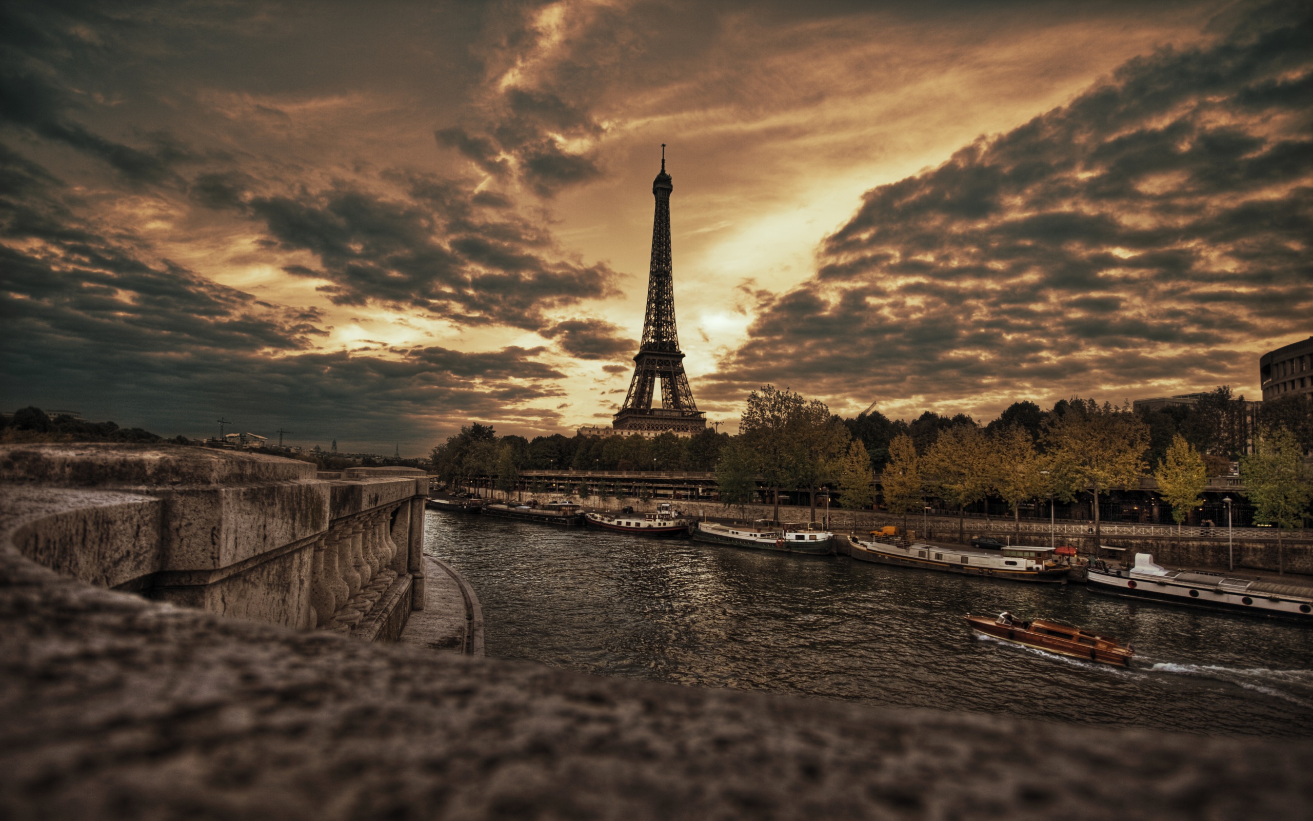 Man Made Eiffel Tower HD Wallpaper | Background Image