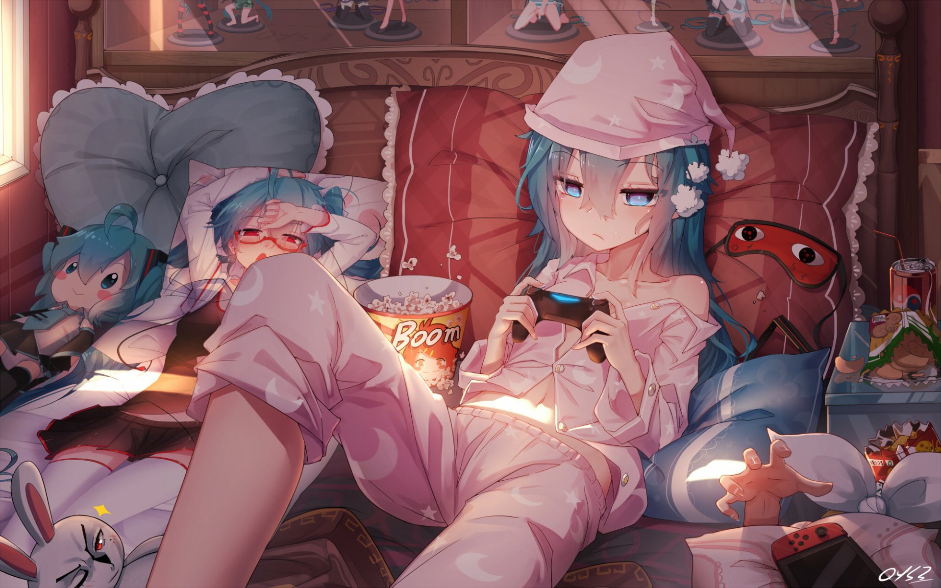 Anime Vocaloid character relaxing in a cozy room, playing a portable game console, surrounded by plush toys and snacks. This HD desktop wallpaper exudes a chill, laid-back atmosphere.