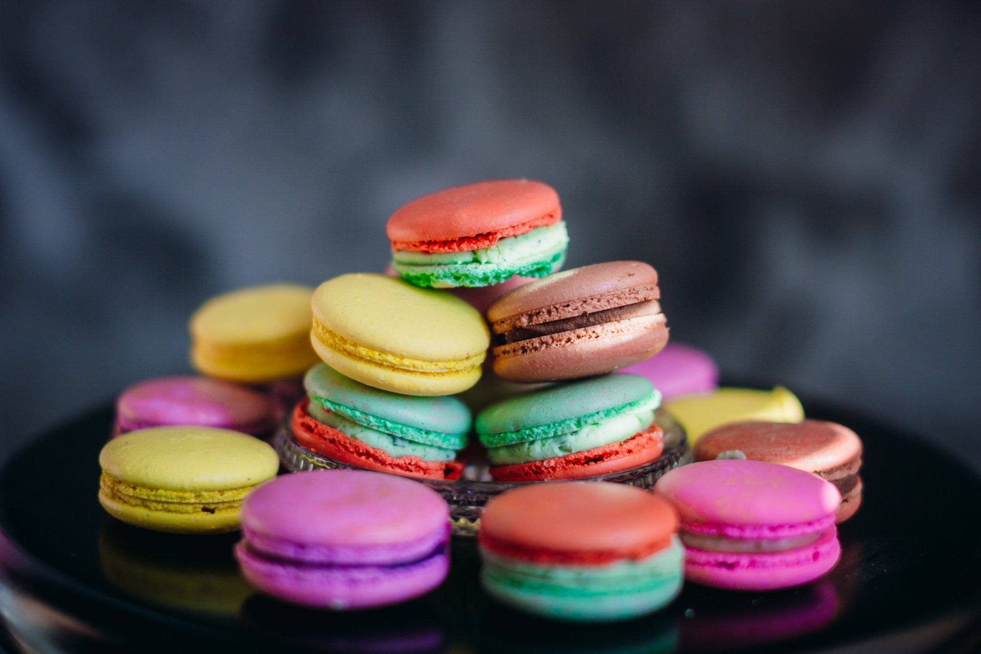 Macaron HD Wallpaper | Background Image | 3583x2389