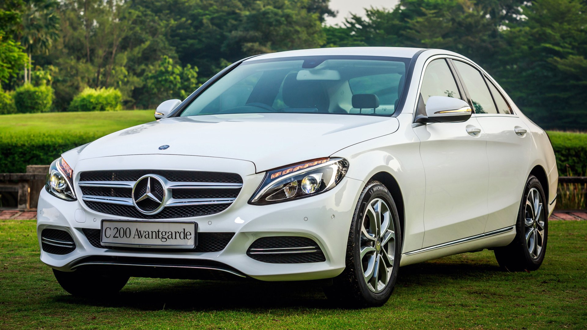 Download White Car Car Mercedes-Benz Vehicle Mercedes-Benz C-Class HD Wallpaper