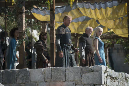 Emilia Clarke Ian McElhinney Iain Glen Nathalie Emmanuel Daenerys Targaryen Barristan Selmy Jorah Mormont Daario Naharis Missandei (Game Of Thrones) TV Show Game Of Thrones HD Desktop Wallpaper | Background Image