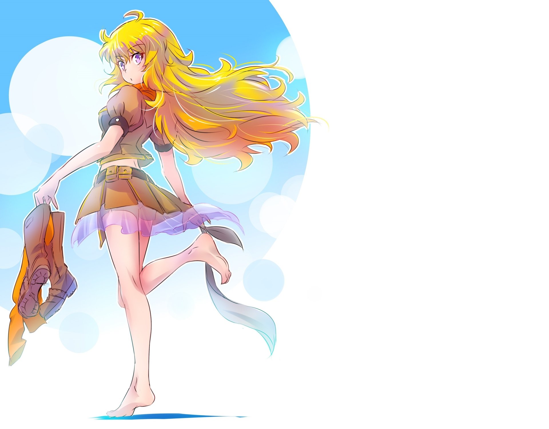 Anime HD PC desktop wallpaper featuring Yang Xiao Long from RWBY with flowing golden hair and a confident pose against a bright, glowing background.