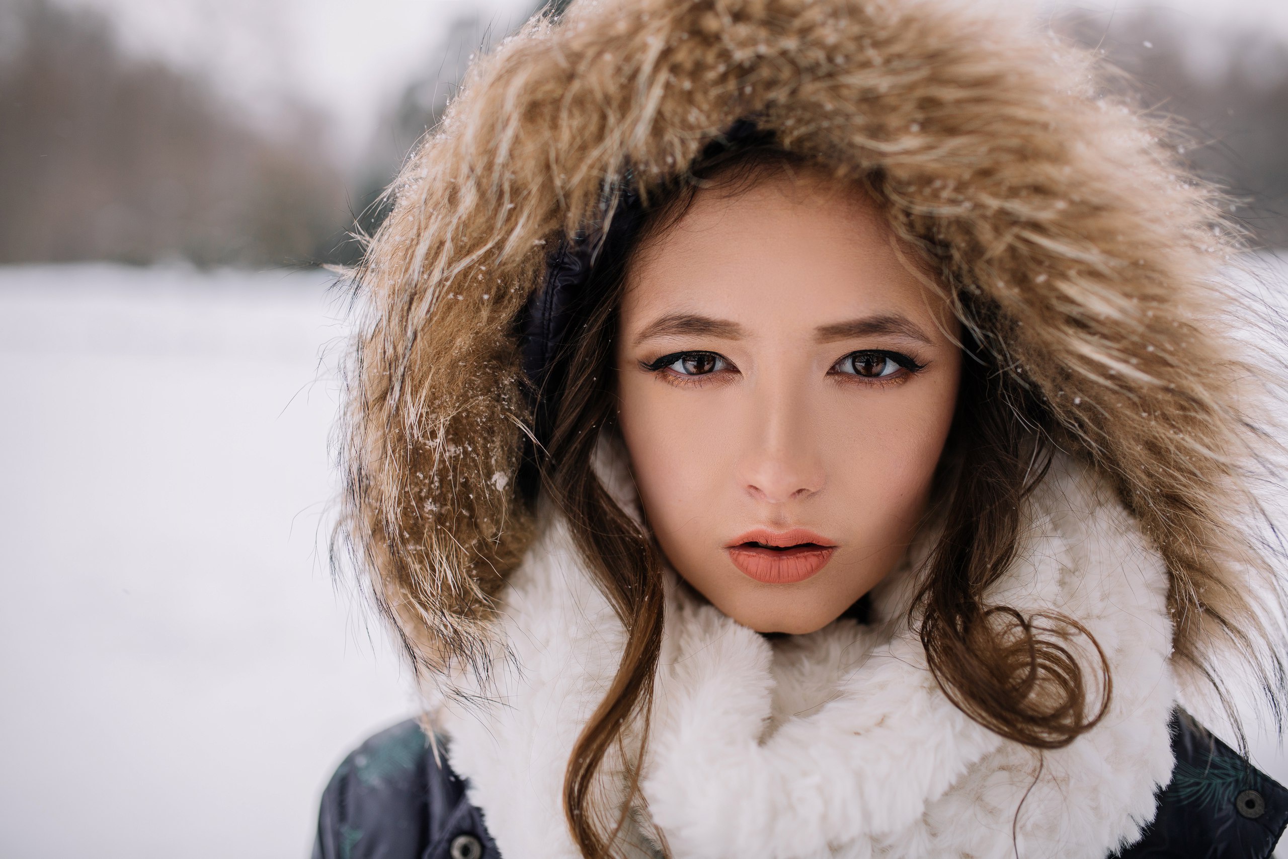 Download Depth Of Field Scarf Winter Brunette Face Woman Model Hd Wallpaper