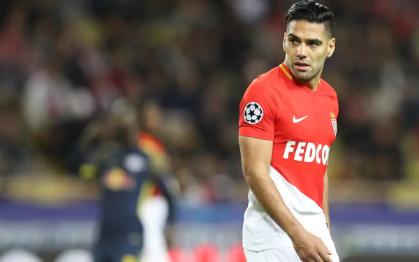 Columbian soccer Radamel Falcao García Sports HD Desktop Wallpaper | Background Image