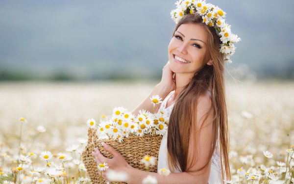 Women Model Smile Wreath Long Hair Brunette Summer White Flower Depth Of Field HD Wallpaper | Background Image