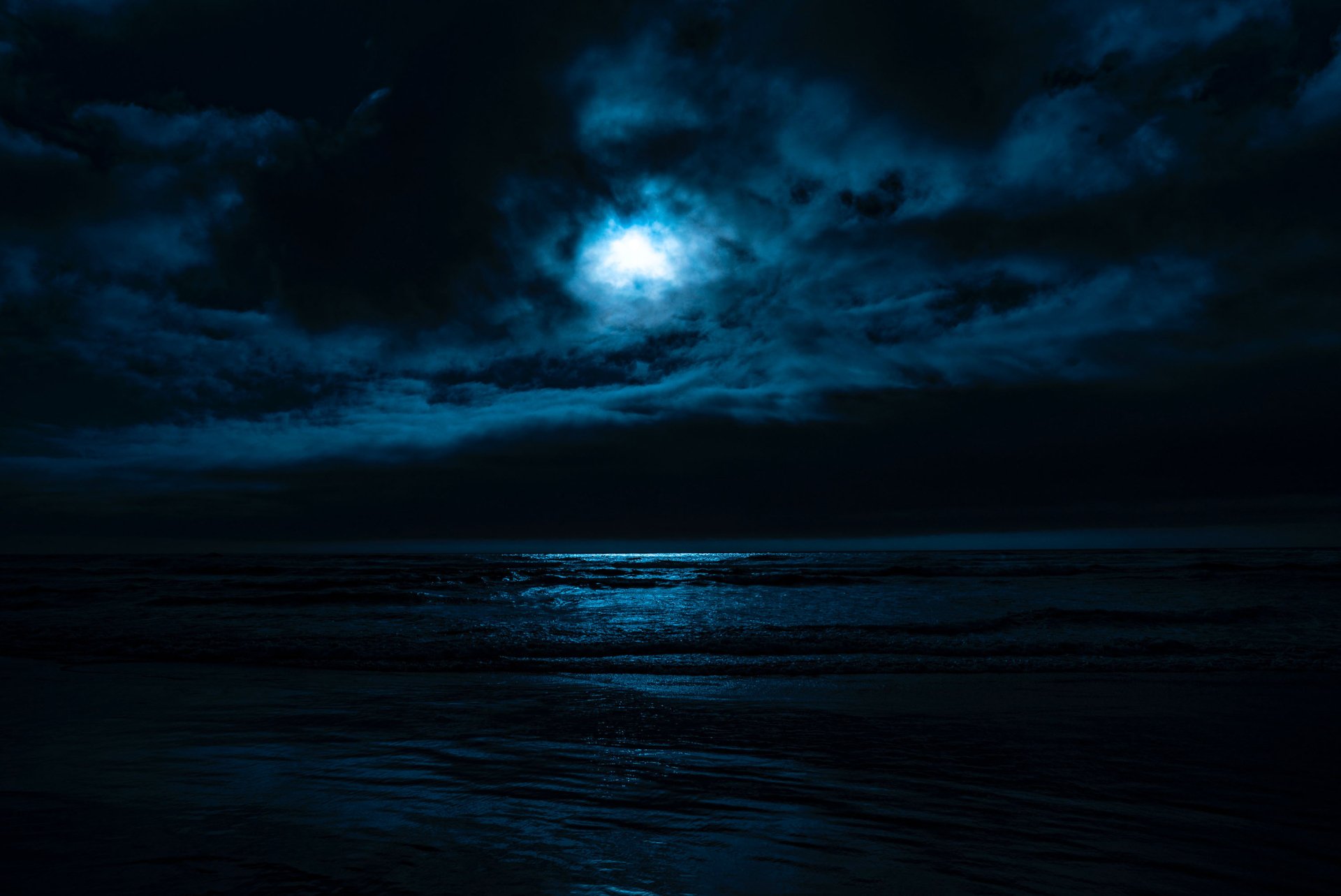 Night Ocean Serenity - HD Wallpaper