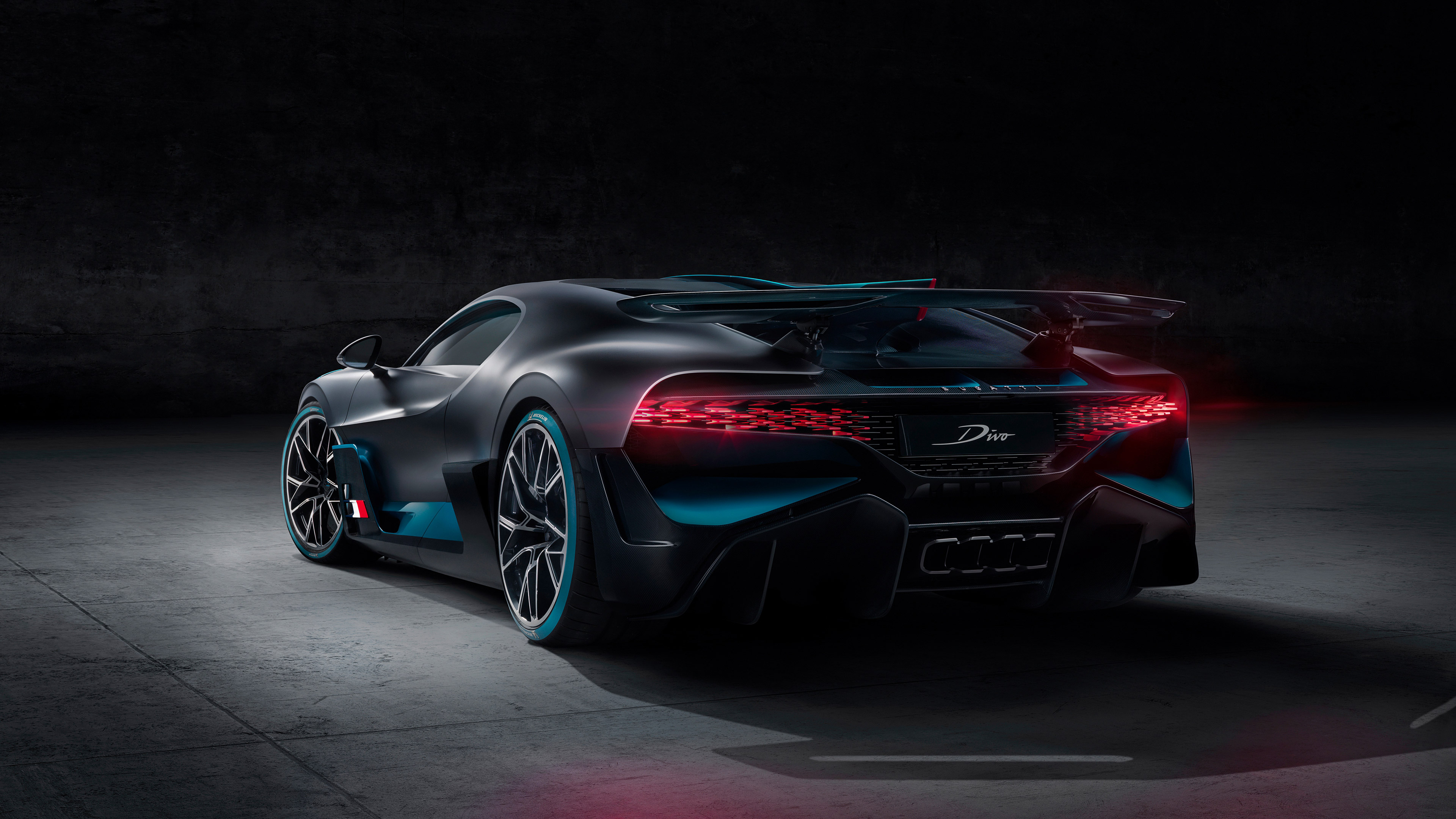 10+ Bugatti Divo HD Wallpapers and Backgrounds