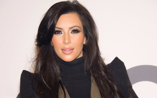 Celebrity Kim Kardashian American HD Wallpaper | Background Image