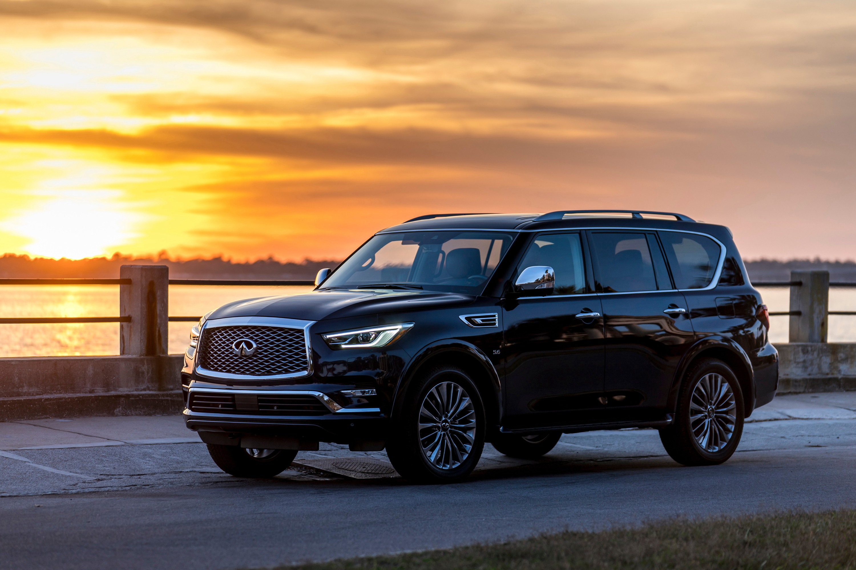 Infiniti Qx80 2022 Wallpaper