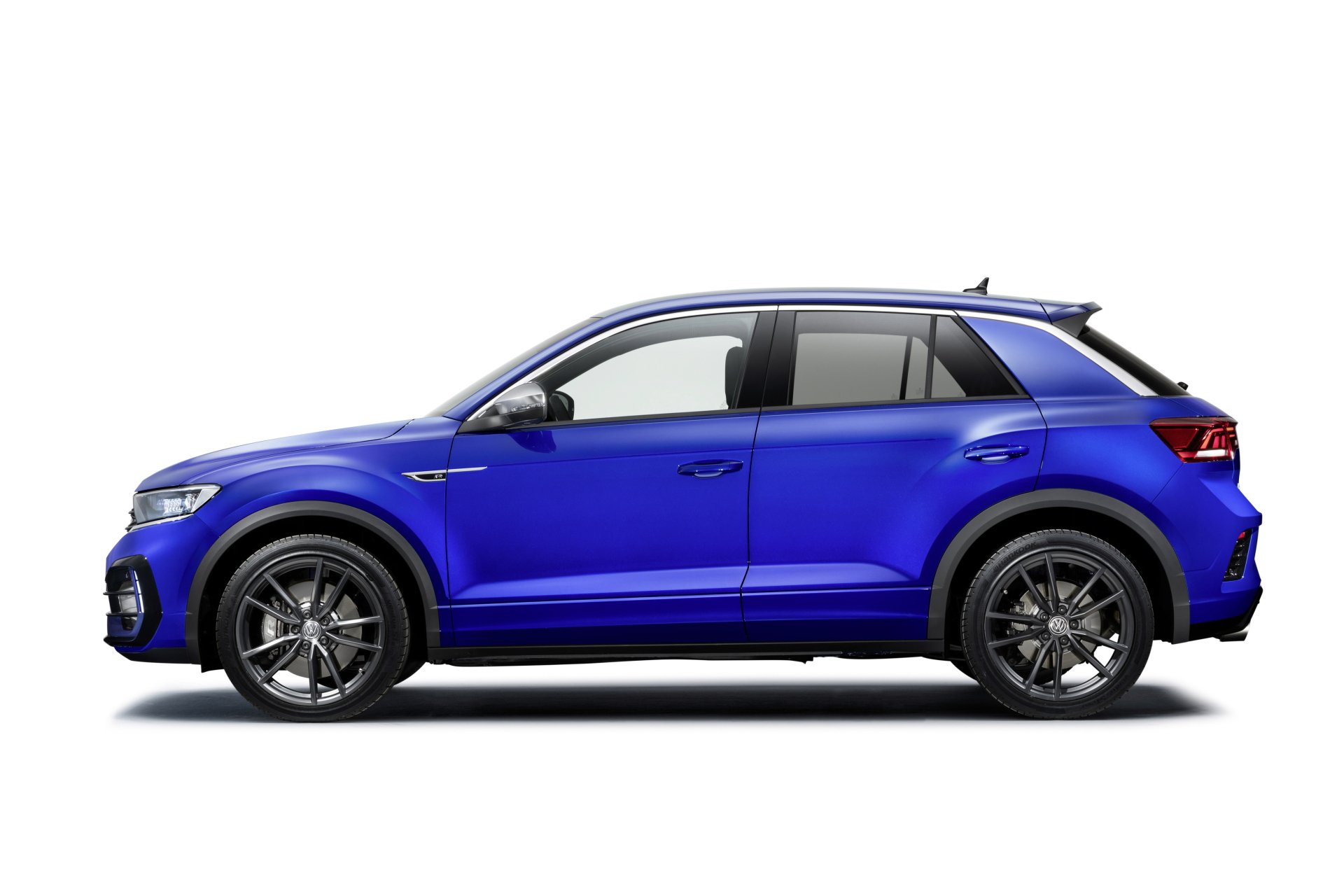 Download SUV Car Volkswagen Vehicle Volkswagen T-Roc 4k Ultra HD Wallpaper