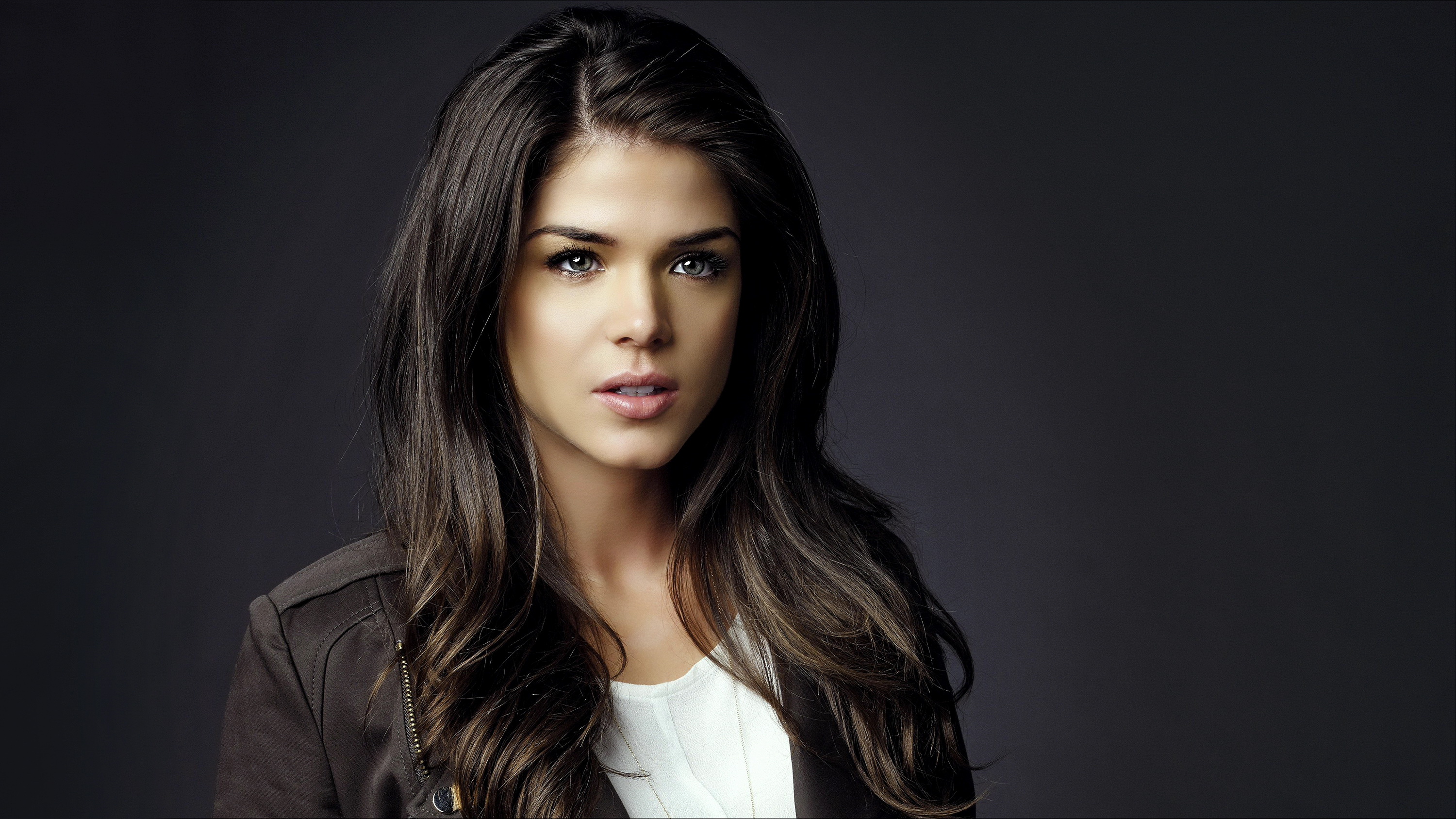 Celebrity Marie Avgeropoulos HD Wallpaper | Background Image