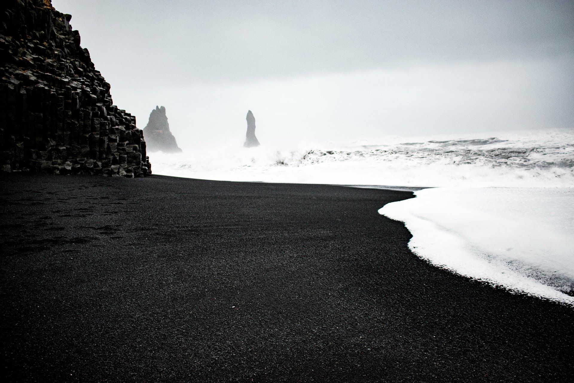 Download Reynisfjara Nature Beach 4k Ultra HD Wallpaper